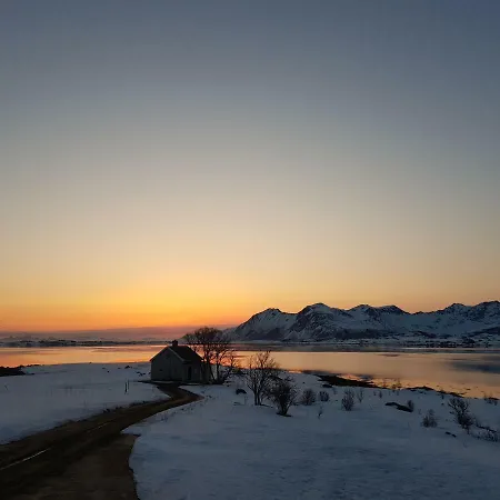 Holiday home Lofoten Feriehus- Storoy *