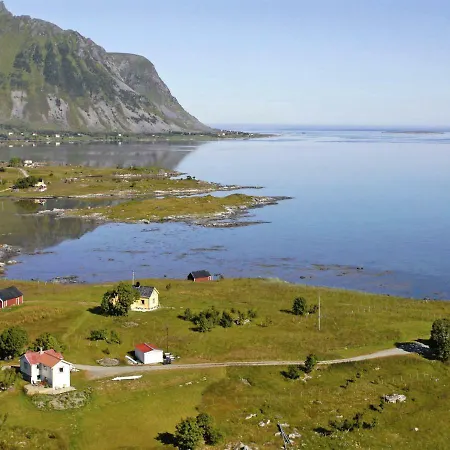 Lofoten Feriehus- Storoy Holiday home *