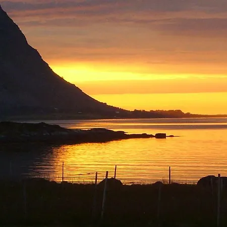 Lofoten Feriehus- Storoy Сasa de vacaciones *