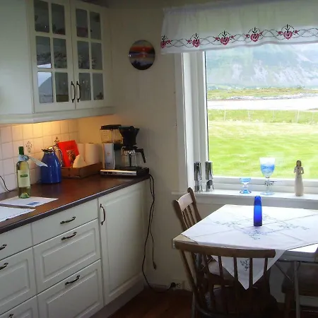 Lofoten Feriehus- Storoy Lyngedal
